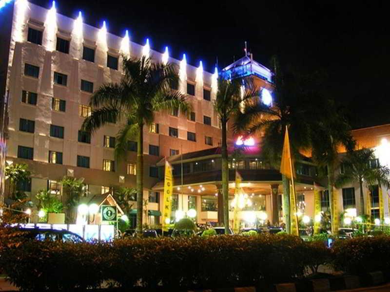 Blue Sky Hotel Balikpapan Zewnętrze zdjęcie