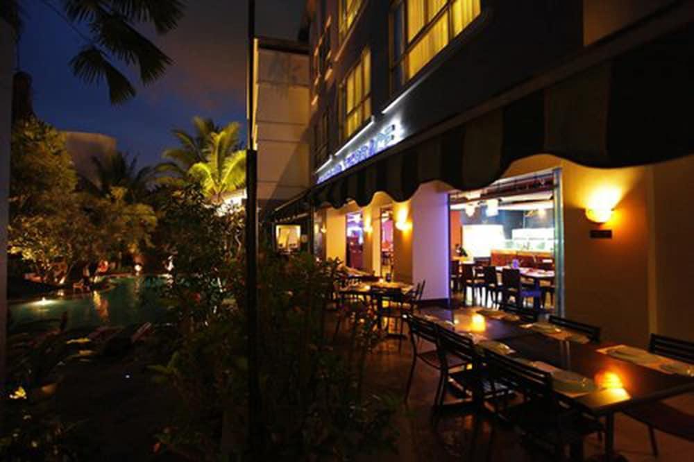 Blue Sky Hotel Balikpapan Zewnętrze zdjęcie
