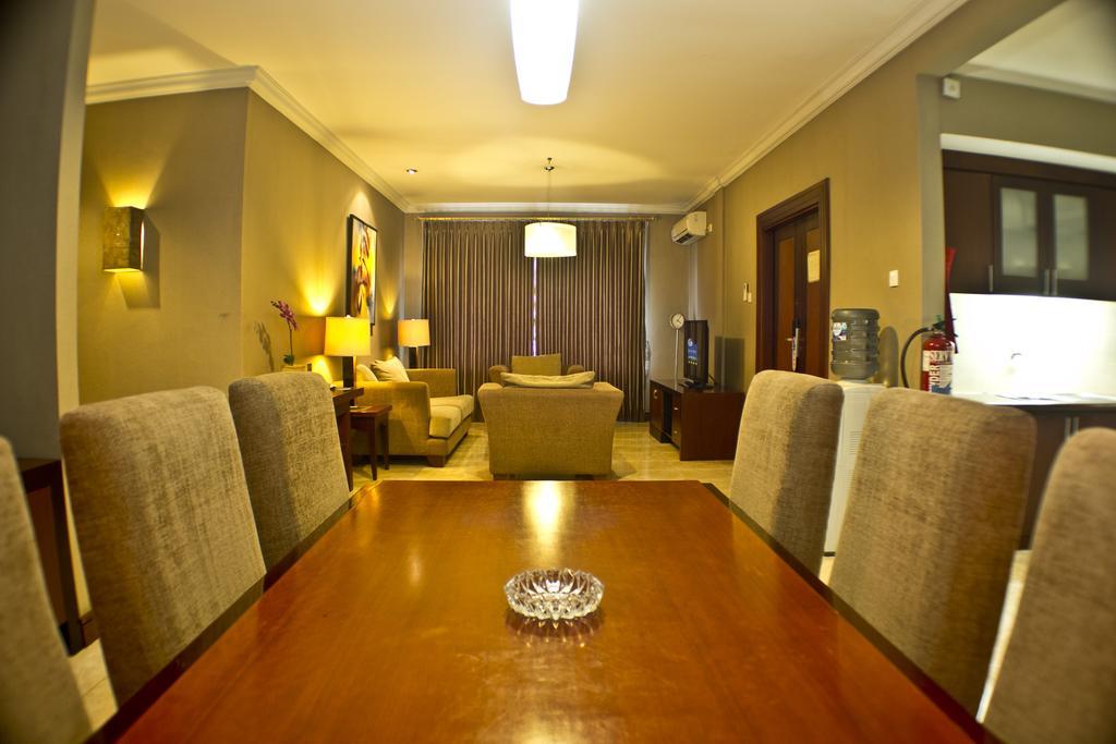 Blue Sky Hotel Balikpapan Zewnętrze zdjęcie