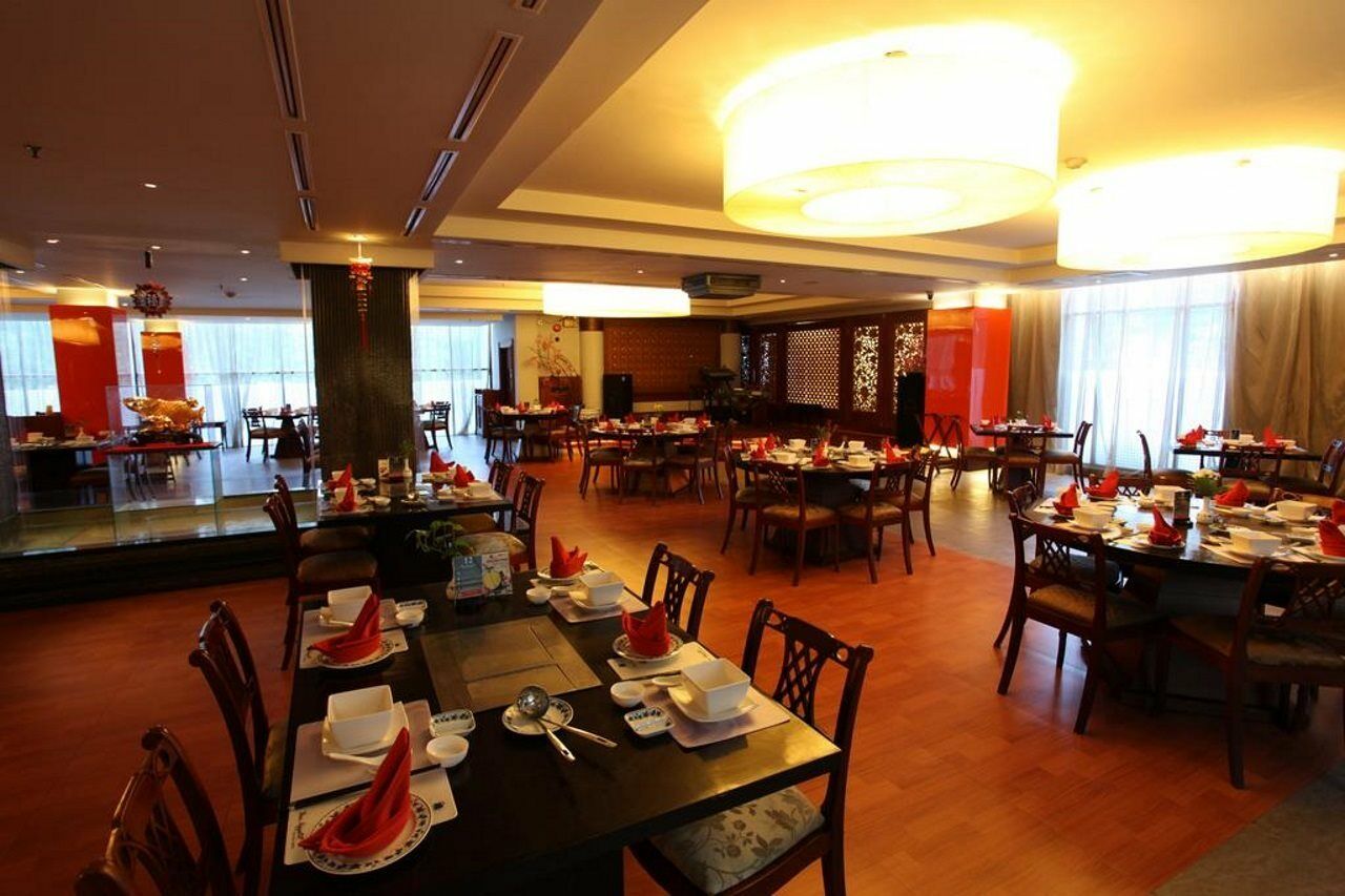Blue Sky Hotel Balikpapan Zewnętrze zdjęcie